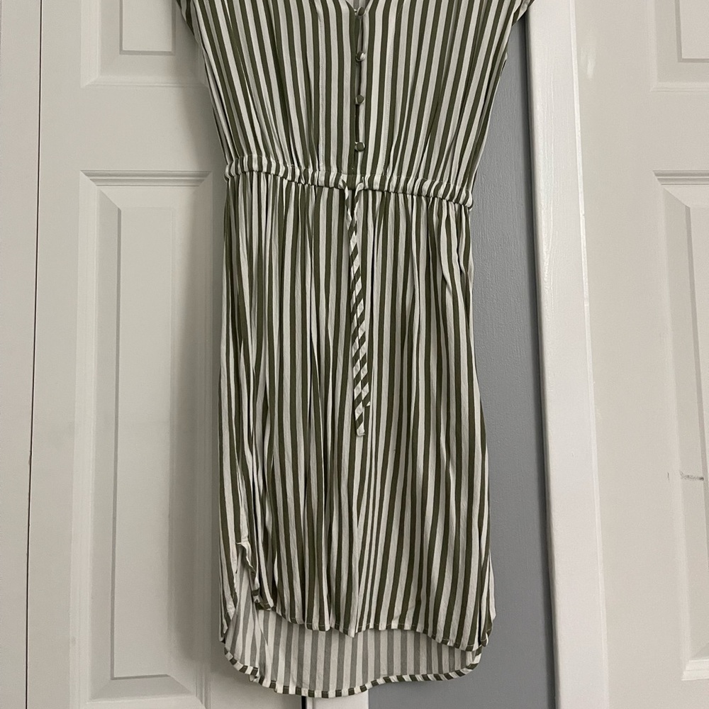H&M Dress - Picture 3 of 4